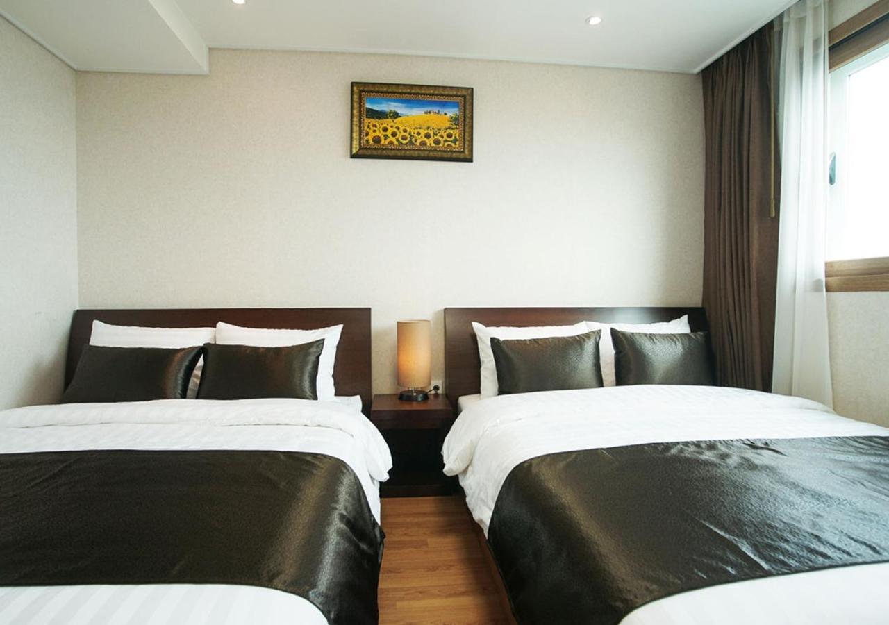 Iris Hotel Seogwipo Zewnętrze zdjęcie