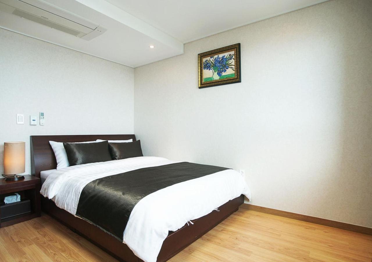 Iris Hotel Seogwipo Zewnętrze zdjęcie