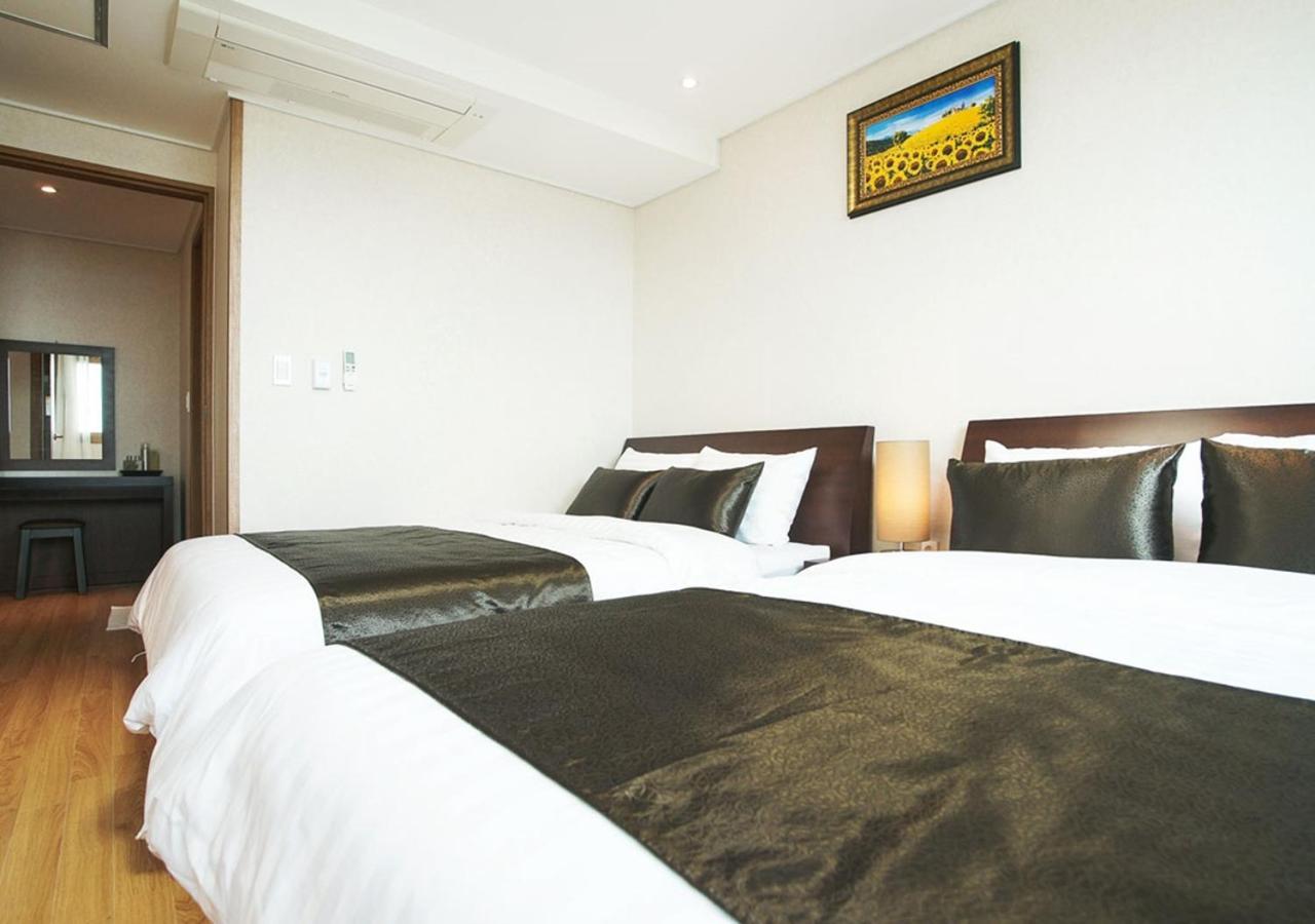 Iris Hotel Seogwipo Zewnętrze zdjęcie