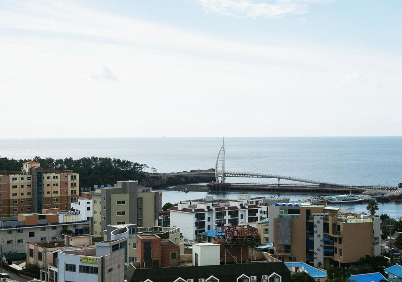 Iris Hotel Seogwipo Zewnętrze zdjęcie
